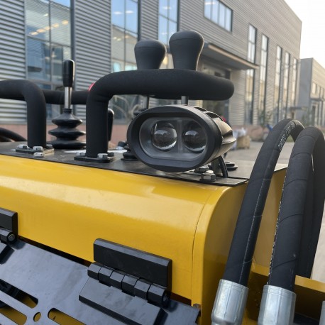 Mini Chargeur / Valet de Ferme Norteck