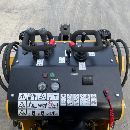 Mini Chargeur / Valet de Ferme Norteck