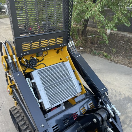 Mini Chargeur / Valet de Ferme Norteck