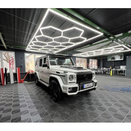 Lampe de plafond hexagone nid d’abeille Detailing garage 230V 2.4m x 4.8m Led blanc 550W 6500k