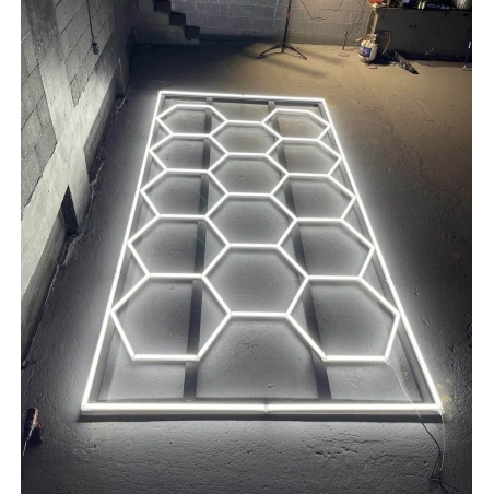 Lampe de plafond hexagone nid d’abeille Detailing garage 230V 2.4m x 4.8m Led blanc 550W 6500k