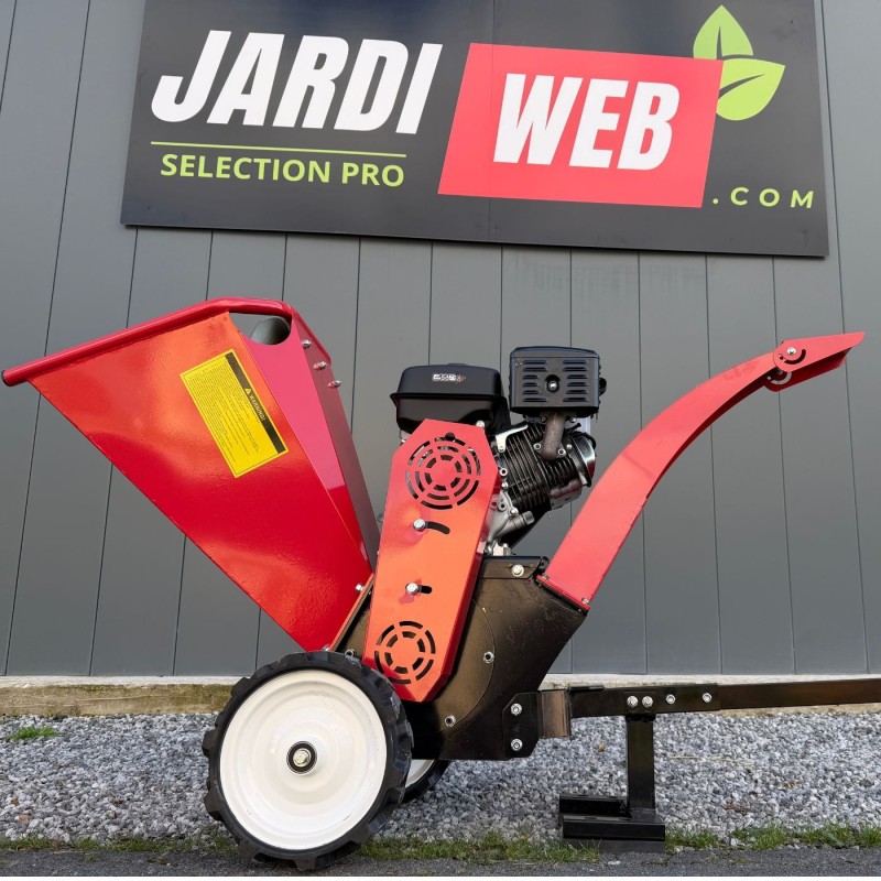 Broyeur de branche tractable