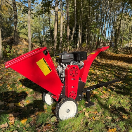 Broyeur de branche tractable