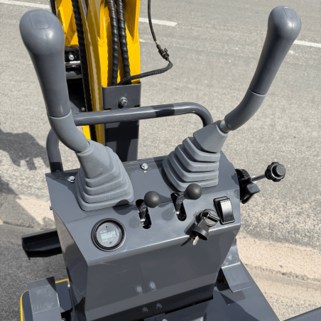 Mini pelle NORTECK SX6 302 cm³ Loncin – Compacte 700 mm, Puissante & Idéale Terrassement