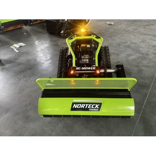 Remote-Controlled Brush Cutter Mower – 18 kW – 100 cm Cutting Width – 40° Slope – 300 m Range
